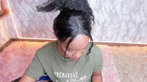 whitneyyfox online show from 03.10.25