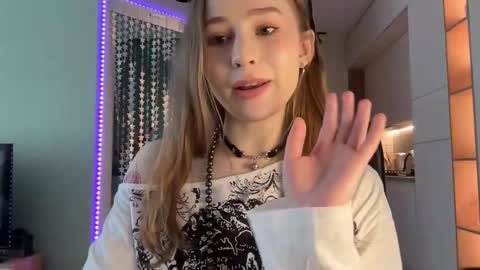 Alisa online show from 01.15.25