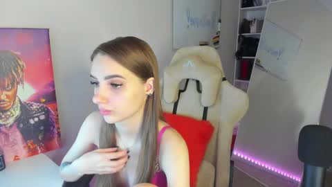 Snapshot of whole_eternity chatting on 12.12.24 Abby online show from 12.12.24