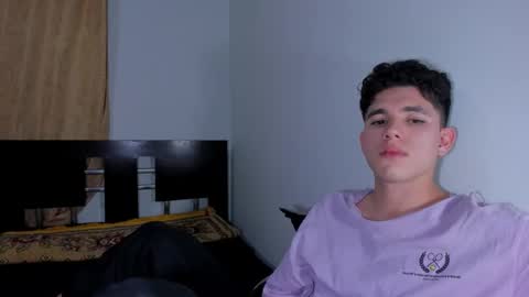 whos_he online show from 12.01.25