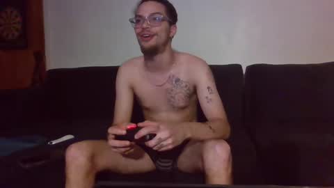 Snapshot of whosten0 chatting on 09.30.25 whosten0 online show from 09.30.25