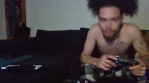 Snapshot of whosten0 chatting on 10.13.25 whosten0 online show from 10.13.25