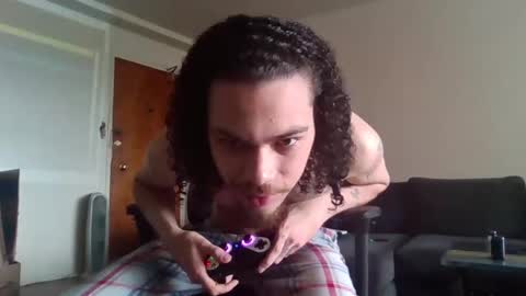 Snapshot of whosten0 chatting on 10.21.25 whosten0 online show from 10.21.25