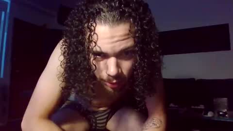 Snapshot of whosten0 chatting on 10.23.25 whosten0 online show from 10.23.25