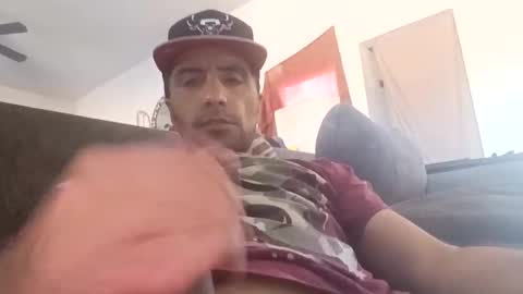 whyyuhcare7022 online show from 11.20.25