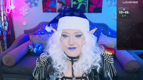 Laura  online show from 01.01.25
