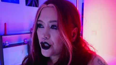 Snapshot of wickedxqueen chatting on 06.21.26 Laura online show from 06.21.26