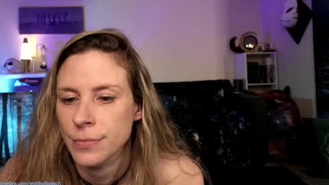 Snapshot of widthofapeach chatting on 01.15.25 Gretchen Jimmy online show from 01.15.25