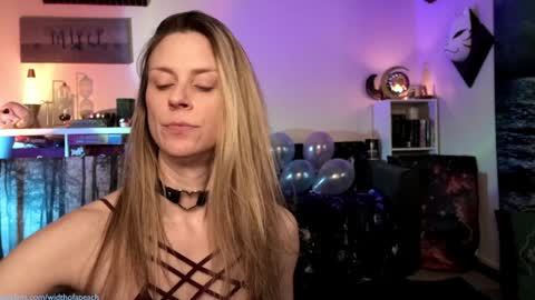 Snapshot of widthofapeach chatting on 01.27.25 Gretchen Jimmy online show from 01.27.25