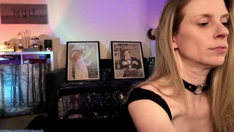 Snapshot of widthofapeach chatting on 02.01.25 Gretchen Jimmy online show from 02.01.25