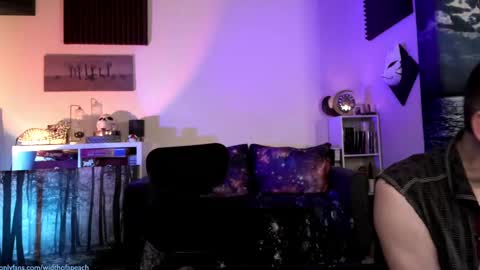 Snapshot of widthofapeach chatting on 02.16.25 Gretchen Jimmy online show from 02.16.25