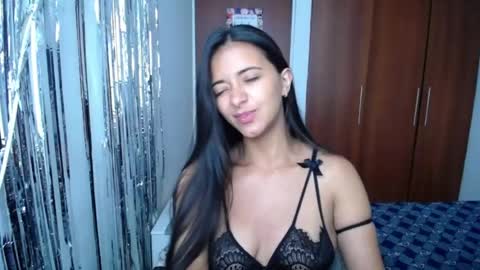 Ilauren online show from 05.26.26