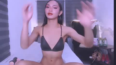 wild lily30 online show from 03.07.25