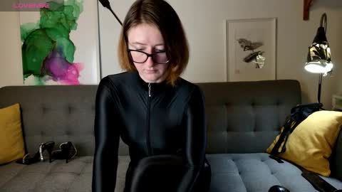 wild_peony online show from 09.14.25