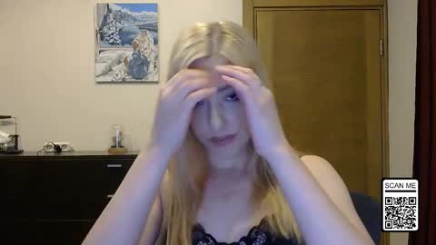 Snapshot of wild_silk_desire chatting on 09.28.25 Alina online show from 09.28.25