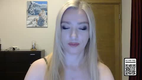 Snapshot of wild_silk_desire chatting on 09.29.25 Alina online show from 09.29.25