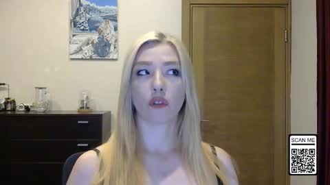 Snapshot of wild_silk_desire chatting on 10.09.25 Alina online show from 10.09.25