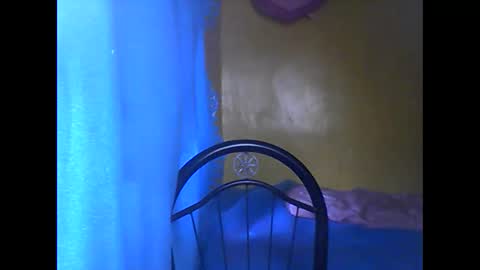 wild_sunflower11 online show from 09.23.25