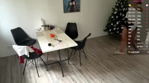 Snapshot of wildahankin chatting on 10.15.25 Mia online show from 10.15.25