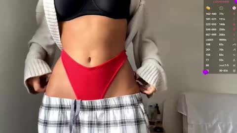 Snapshot of wildahankin chatting on 10.19.25 Mia online show from 10.19.25