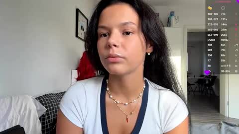 Snapshot of wildahankin chatting on 10.26.25 Mia online show from 10.26.25