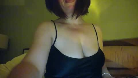 Snapshot of wildandfunn chatting on 06.27.26 wildandfunn online show from 06.27.26