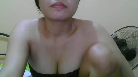 Snapshot of wildcamille chatting on 01.30.25 camille online show from 01.30.25