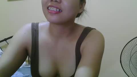 Snapshot of wildcamille chatting on 02.26.25 camille online show from 02.26.25