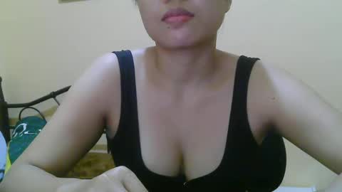 Snapshot of wildcamille chatting on 02.28.25 camille online show from 02.28.25