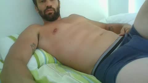 Snapshot of wildcouplewild chatting on 09.10.25 wildcouplewild online show from 09.10.25