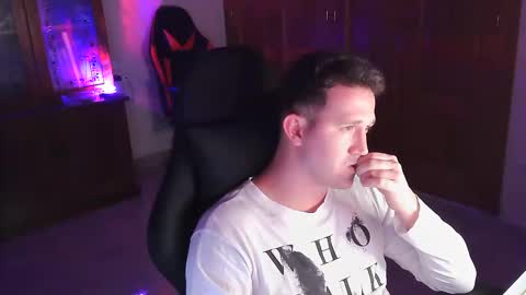 Carlos online show from 10.15.25