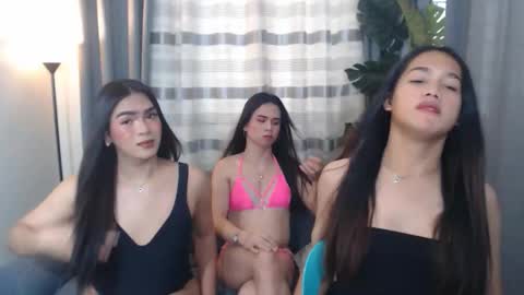 Snapshot of wildhotsexyladyboy chatting on 04.16.26 wildhotsexyladyboy online show from 04.16.26