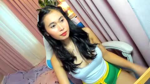 Snapshot of wildkittytrans chatting on 11.16.25 CHRISTINE online show from 11.16.25