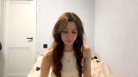 Snapshot of wildpeachh chatting on 10.29.25 wildpeachh online show from 10.29.25