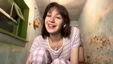 wildpeachh online show from 05.04.26