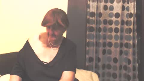 WildRedCat online show from 11.20.25