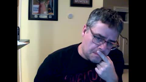 Snapshot of wildrice77 chatting on 11.15.25 wildrice77 online show from 11.15.25