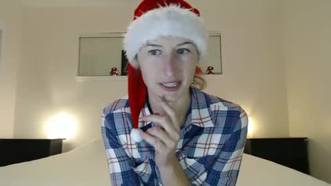 Snapshot of wildrose_l chatting on 12.30.24 WildRose L - check my Pinned tweet if you dont see me online within 5 minutes after Ive sent email notifications online show from 12.30.24