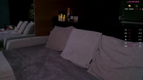 Snapshot of wildsexalexandalexis chatting on 12.21.24 Alexis online show from 12.21.24