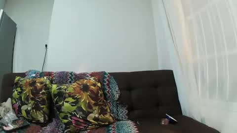 Wild Strawberry online show from 01.22.25