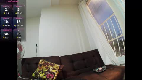 Wild Strawberry online show from 02.04.25