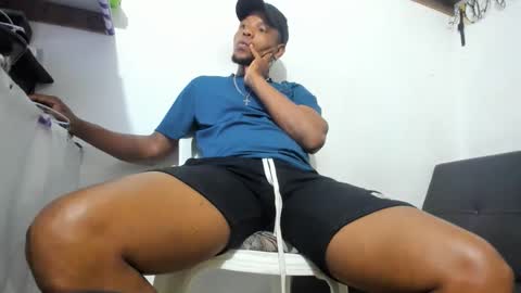 Snapshot of wilfer484725 chatting on 10.12.25 wilfer online show from 10.12.25