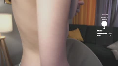 Snapshot of willalwaysloveyouuuuu chatting on 01.15.25 Eva online show from 01.15.25