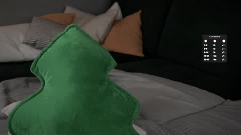 Snapshot of willalwaysloveyouuuuu chatting on 01.17.25 Eva online show from 01.17.25