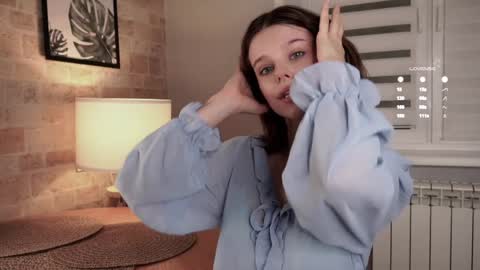 Snapshot of willalwaysloveyouuuuu chatting on 01.18.25 Eva online show from 01.18.25