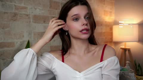 Snapshot of willalwaysloveyouuuuu chatting on 01.24.25 Eva online show from 01.24.25