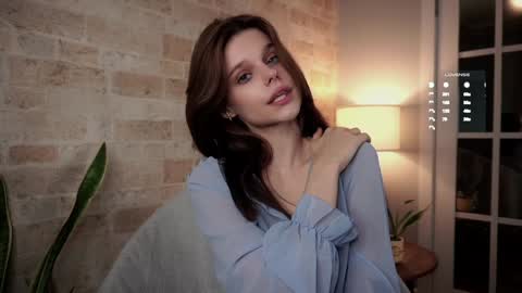 Snapshot of willalwaysloveyouuuuu chatting on 01.25.25 Eva online show from 01.25.25