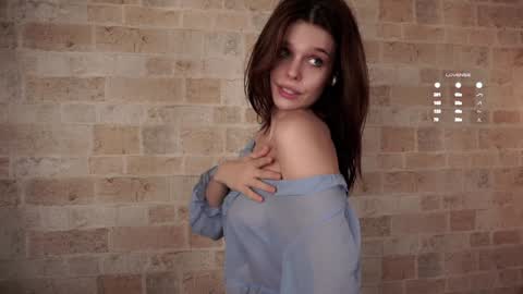 Snapshot of willalwaysloveyouuuuu chatting on 01.25.25 Eva online show from 01.25.25