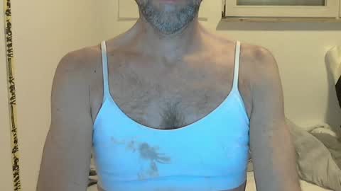 Lilian online show from 04.21.26