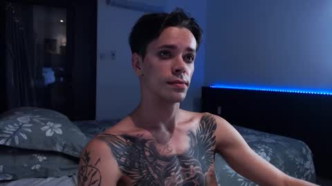 Snapshot of william_henry_a chatting on 10.07.25 William online show from 10.07.25